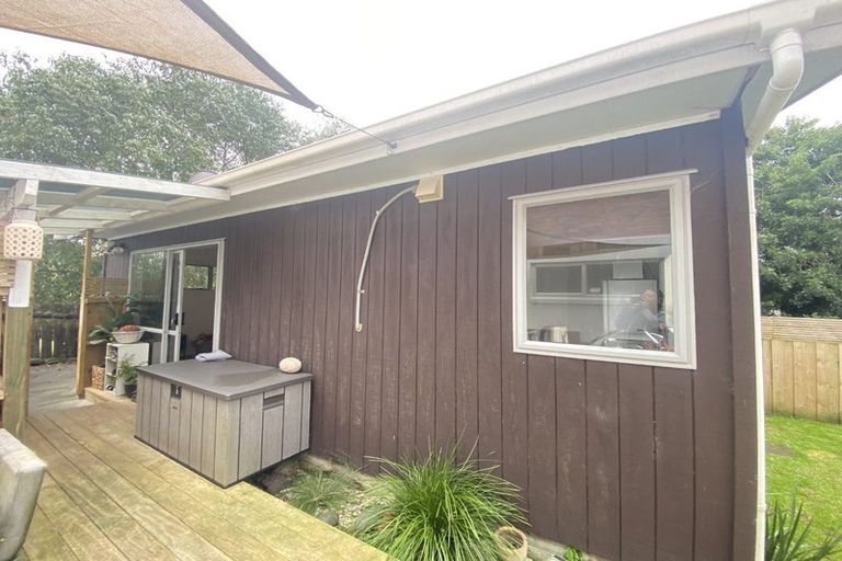 Photo of property in 43 Stapleford Crescent, Browns Bay, Auckland, 0630