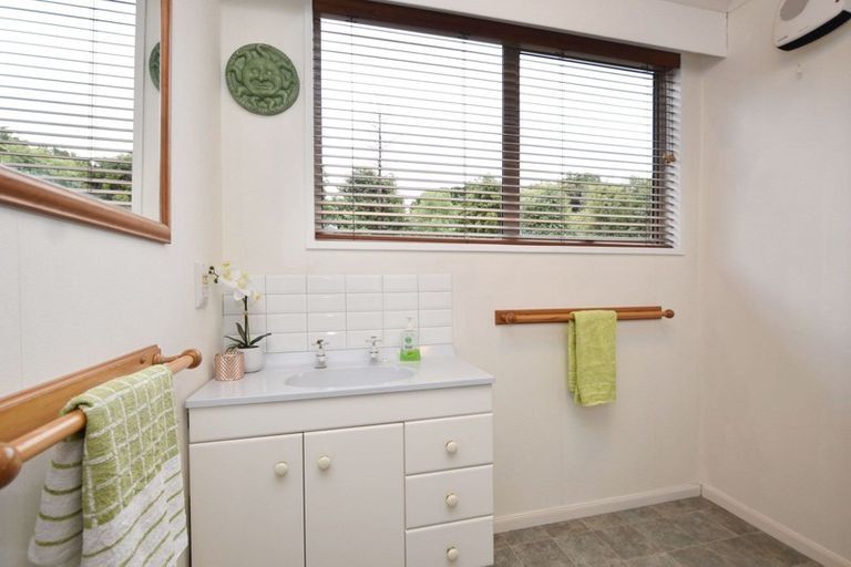 Photo of property in 88 Marama Avenue North, Otatara, Invercargill, 9879