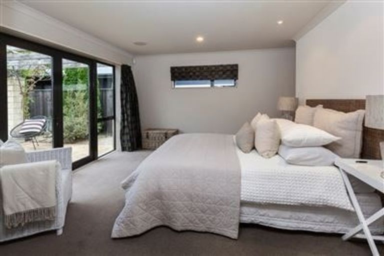 Photo of property in 19 Hemingway Place, Spencerville, Christchurch, 8083