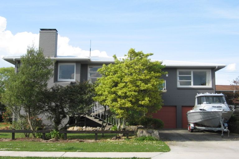 Photo of property in 81 Robinson Avenue, Holdens Bay, Rotorua, 3010