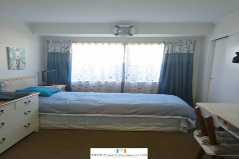 Photo of property in 234 Botany Road, Golflands, Auckland, 2013