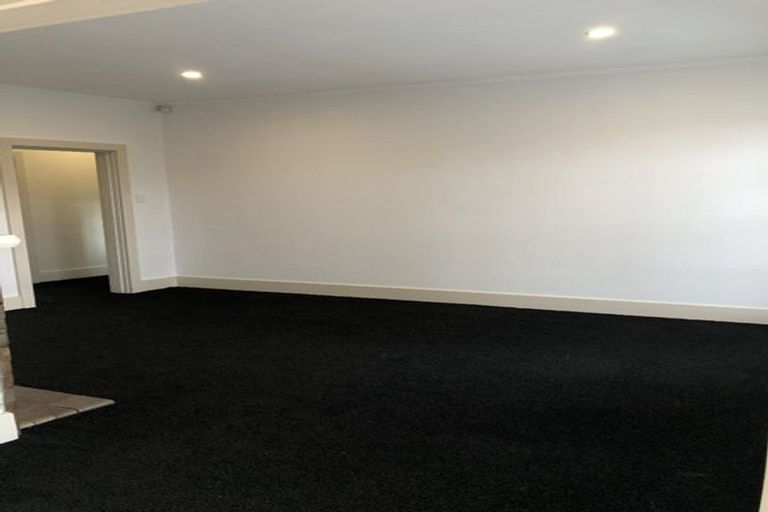 Photo of property in 98 Kahu Road, Fendalton, Christchurch, 8041