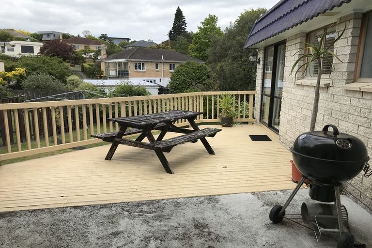 Photo of property in 9 Gilbass Avenue, Hamilton Lake, Hamilton, 3204