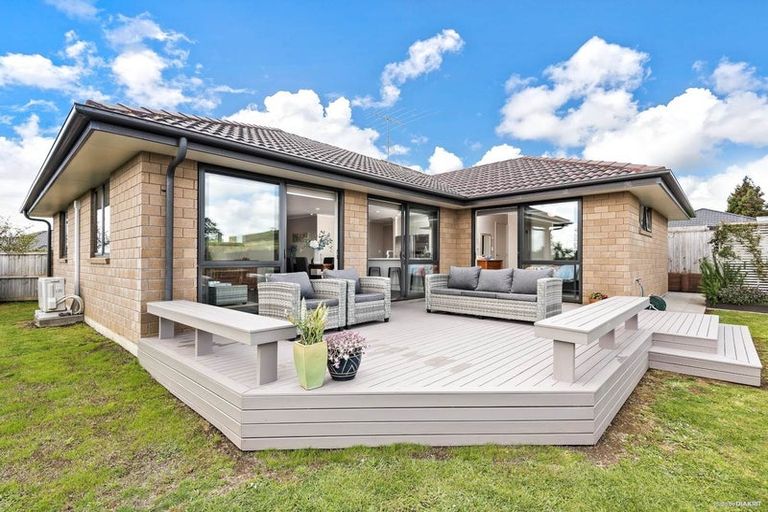 Photo of property in 22 Tokerau Crescent, Pukekohe, 2120