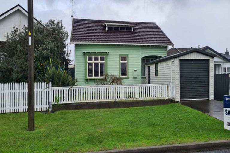 Photo of property in 17 Hunter Street, Te Hapara, Gisborne, 4010
