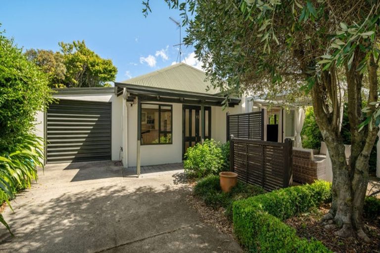 Photo of property in 15 Ward Street, Springlands, Blenheim, 7201