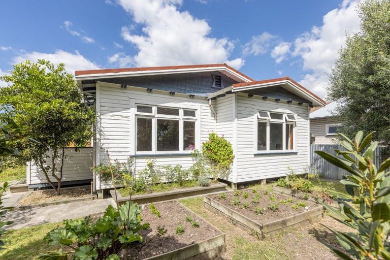 Photo of property in 24 Creagh Street, Te Awa, Napier, 4110