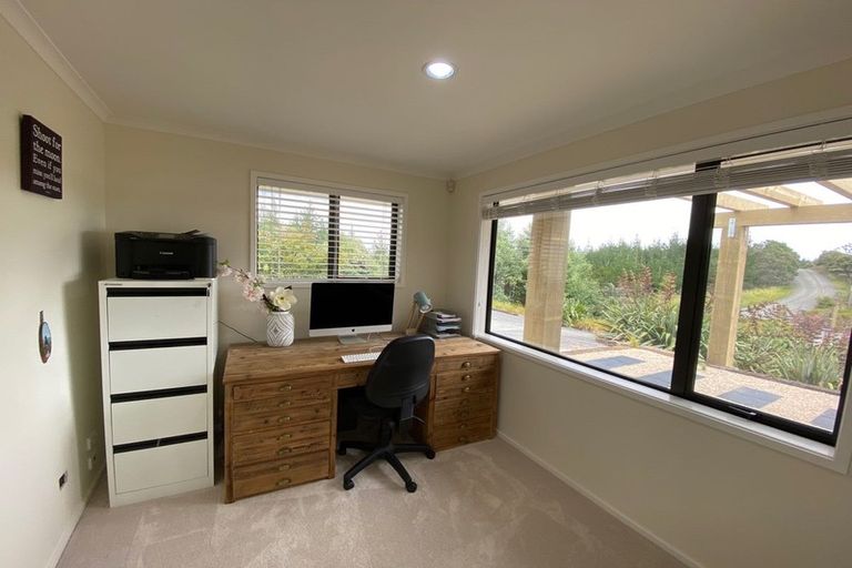 Photo of property in 684 Blackbridge Road, Waitoki, Kaukapakapa, 0871