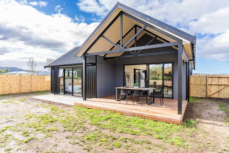Photo of property in 8 Grey Heron Close, Mangawhai Heads, 0573