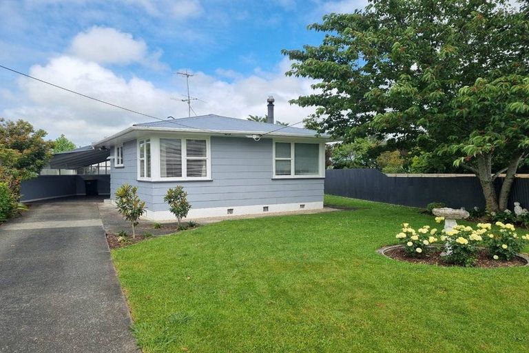 Photo of property in 27 Kent Street, Carterton, 5713