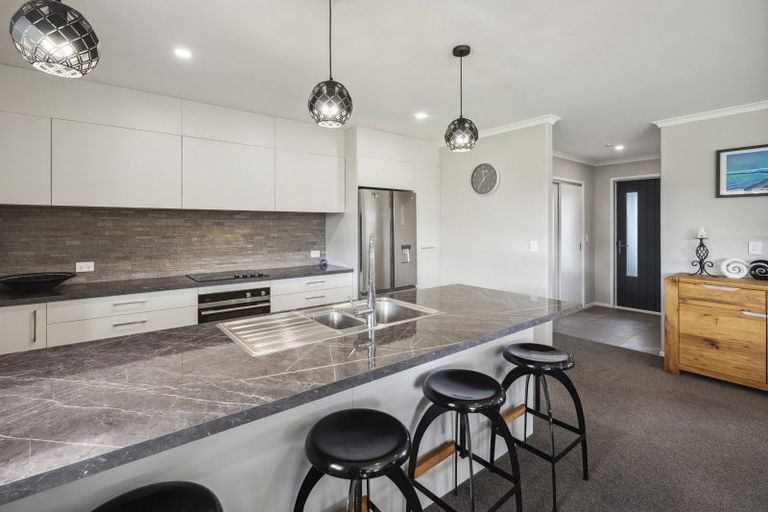 Photo of property in 5 Larches Lane, Kinloch, Taupo, 3377