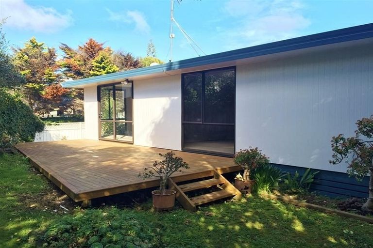 Photo of property in 1/11 Leonard Road, Mount Wellington, Auckland, 1060