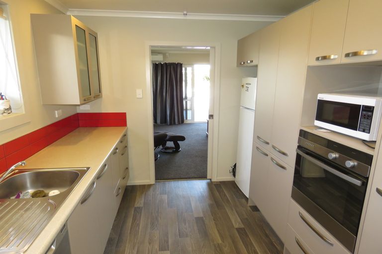 Photo of property in 67 Martin Street, Strathern, Invercargill, 9812