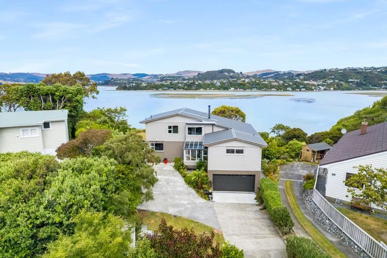 Photo of property in 64a Mana View Road, Paremata, Porirua, 5026