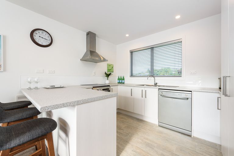 Photo of property in 23 Fairfax Crescent, Pyes Pa, Tauranga, 3112