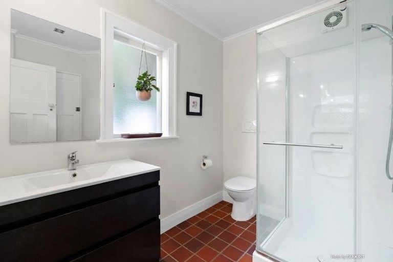 Photo of property in 37 Glen Road, Kelburn, Wellington, 6012