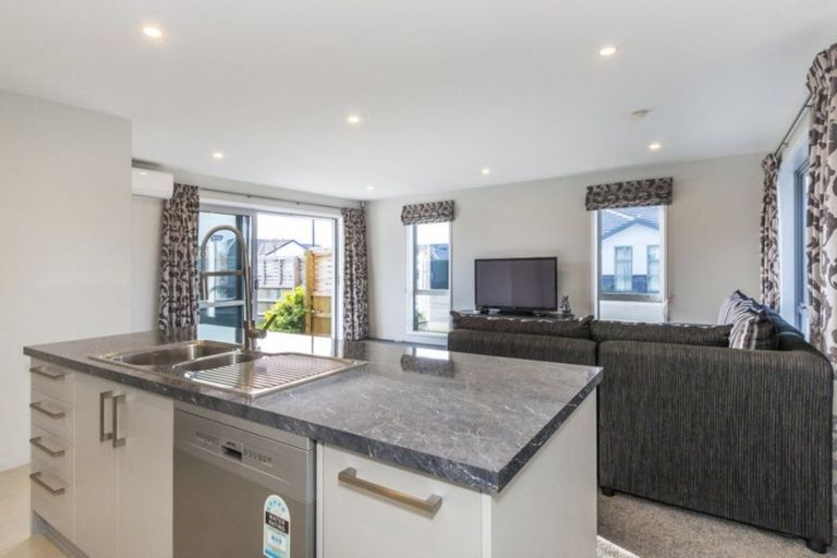 Photo of property in 27 Packard Crescent, Halswell, Christchurch, 8025