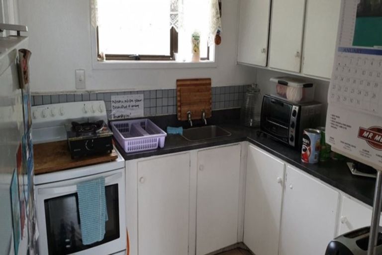 Photo of property in 2/3 Ririno Place, Manurewa, Auckland, 2102