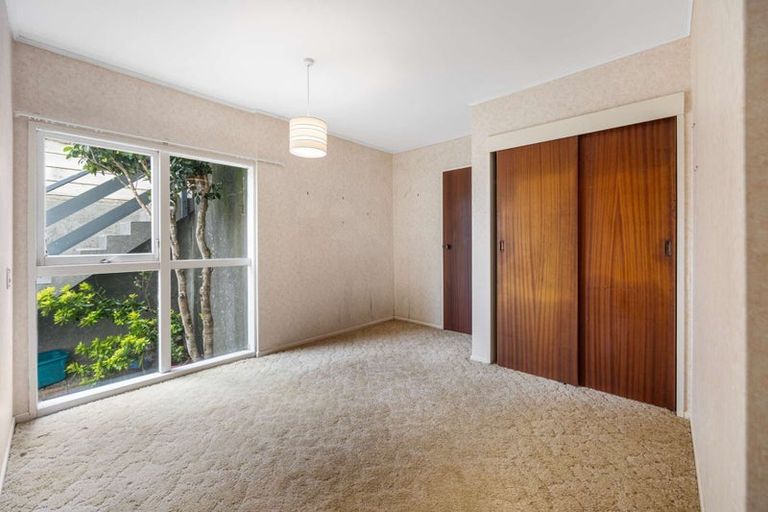 Photo of property in 24b Parklands Drive, Karori, Wellington, 6012