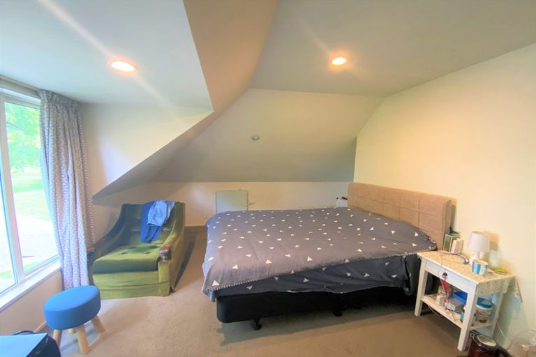 Photo of property in 6 Audley Gate, Avonhead, Christchurch, 8042