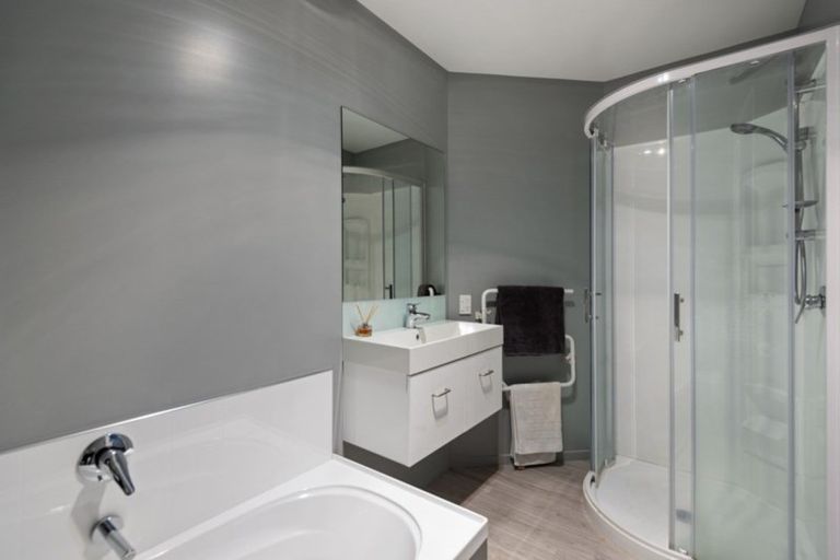 Photo of property in 70c Elizabeth Street, Riccarton, Christchurch, 8041