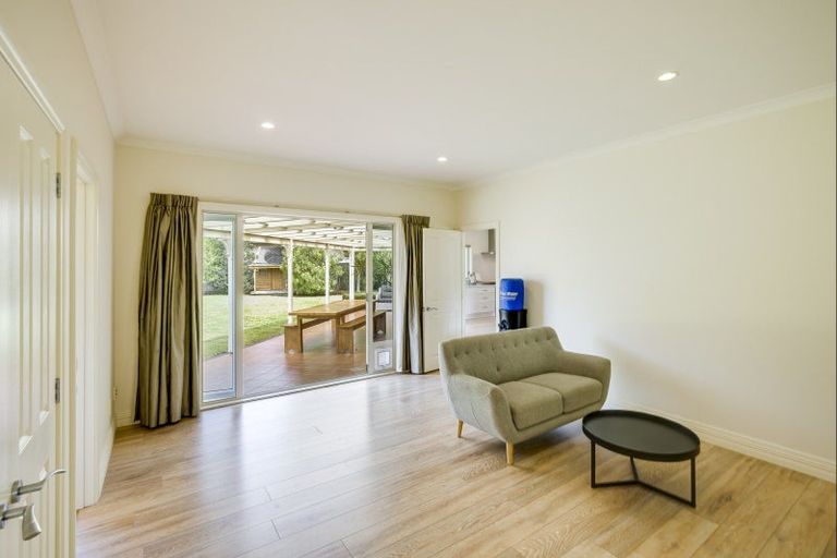 Photo of property in 82 Kent Terrace, Taradale, Napier, 4112