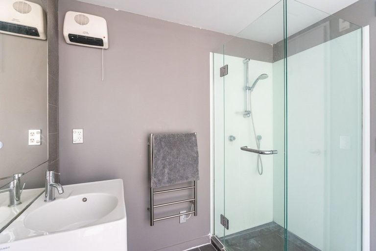 Photo of property in Portal Apartments, 3d/42 Cable Street, Te Aro, Wellington, 6011