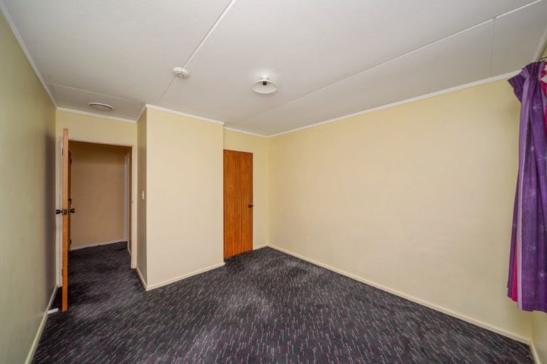 Photo of property in 1/25 Tahurangi Place, Spotswood, New Plymouth, 4310