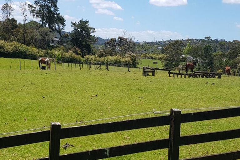 Photo of property in 9/3 Orwell Road, Greenhithe, Auckland, 0632