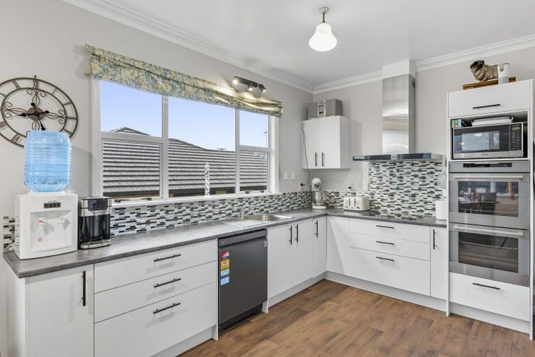 Photo of property in 127 Winchester Street, Levin, 5510