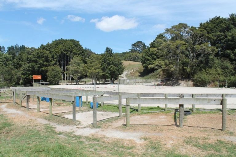 Photo of property in 202-206 Tapuhi Road, Hukerenui, Hikurangi, 0182