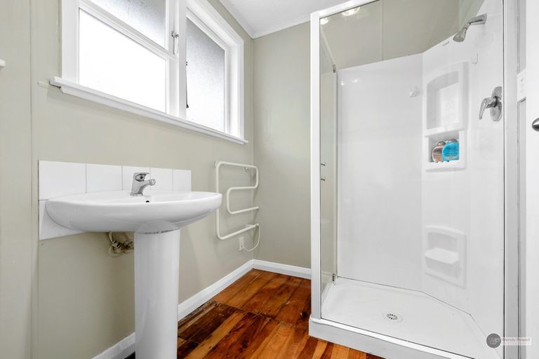 Photo of property in 28a Palmer Crescent, Silverstream, Upper Hutt, 5019