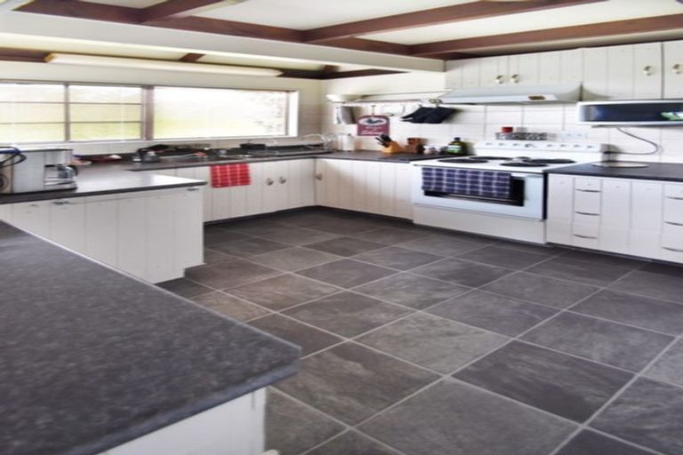 Photo of property in 30 Black Peak Road, Omarama, 9412