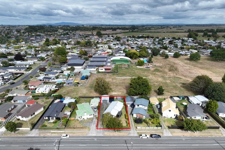 Photo of property in 93 Collins Road, Melville, Hamilton, 3206