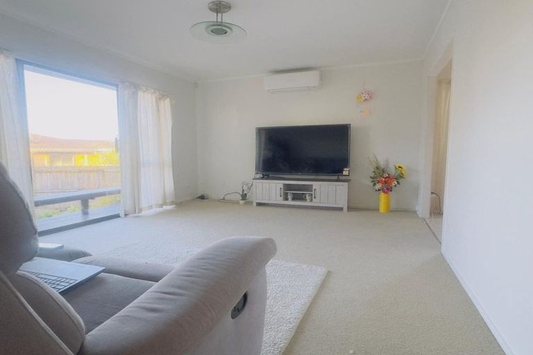 Photo of property in 46 Hutchinsons Road, Bucklands Beach, Auckland, 2014