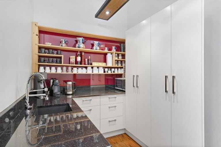 Photo of property in 193 East Street, Greytown, 5712