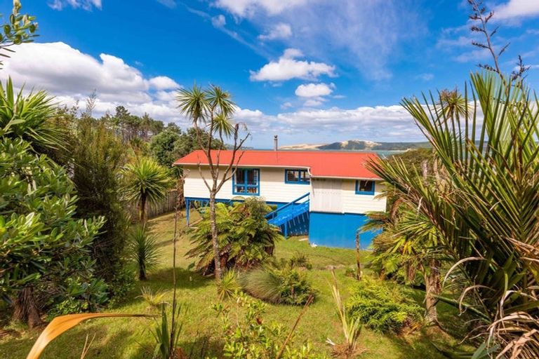Photo of property in 24 Koutu Beach Road, Opononi, Kaikohe, 0473