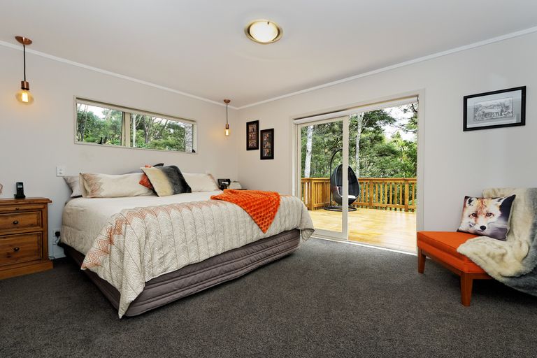 Photo of property in 53a Onedin Place, Titirangi, Auckland, 0604