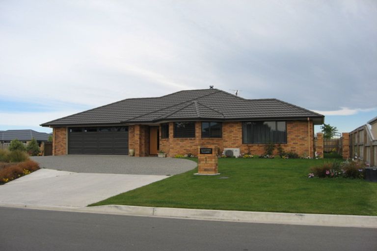 Photo of property in 1 Puketea Place, Redwoodtown, Blenheim, 7201