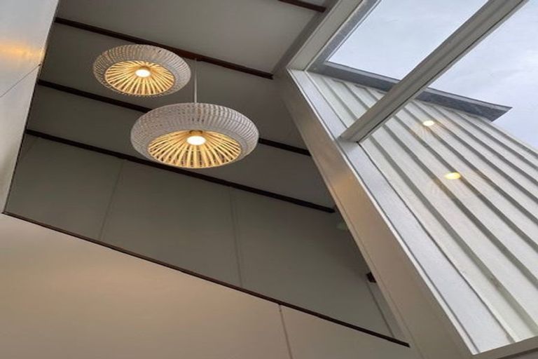 Photo of property in 107 Totara Road, Miramar, Wellington, 6022