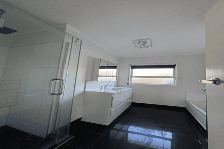 Photo of property in 25 Meeanee Road, Taradale, Napier, 4112