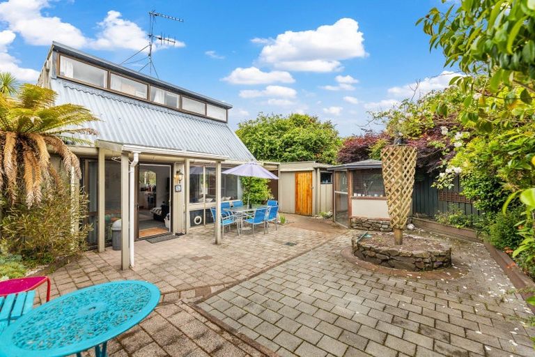 Photo of property in 2/743 Acacia Bay Road, Acacia Bay, Taupo, 3330