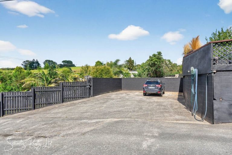 Photo of property in 27 Hurndall Street East, Maungaturoto, 0520