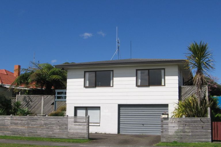 Photo of property in 2 Anzac Road, Gate Pa, Tauranga, 3112