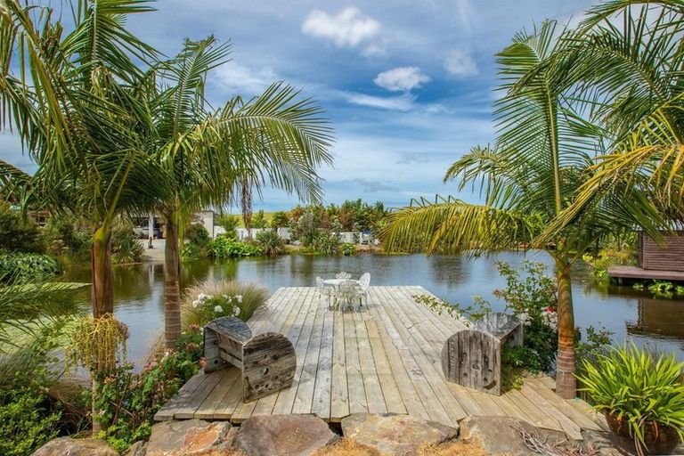 Photo of property in 173b Tara Road, Mangawhai, 0573