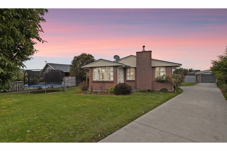 Photo of property in 156 Warren Crescent, Hillmorton, Christchurch, 8025