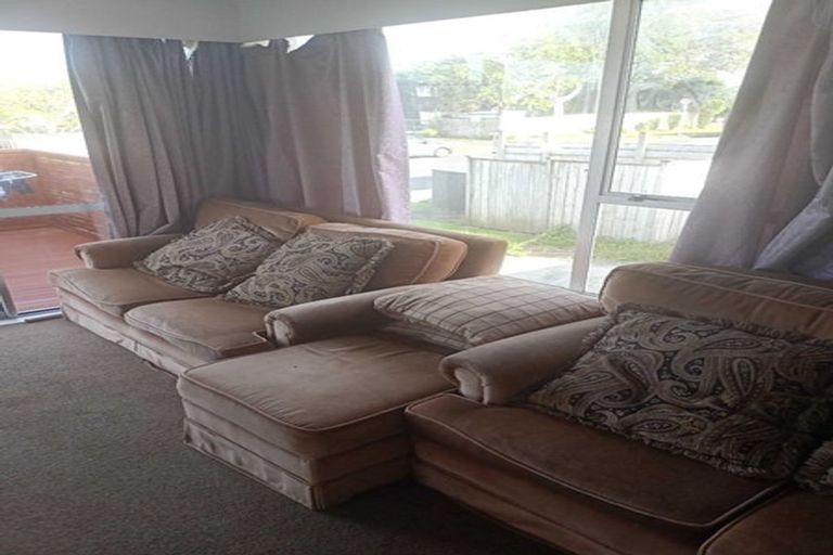 Photo of property in 1/3 Cromdale Avenue, Highland Park, Auckland, 2010