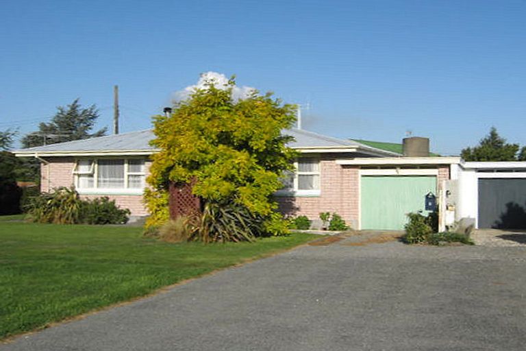 Photo of property in 4 Le Fleming Street, Darfield, 7510