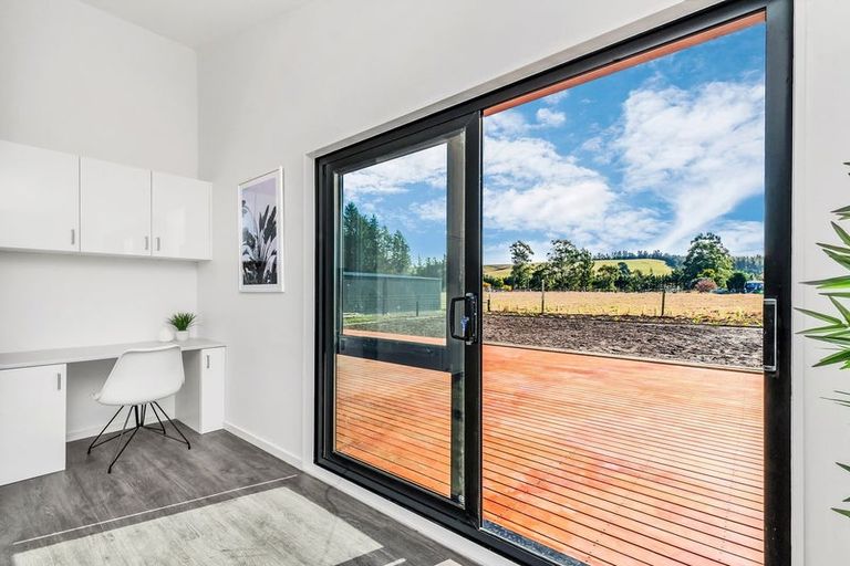 Photo of property in 3124 Coaltrack Road, Coalgate, 7673