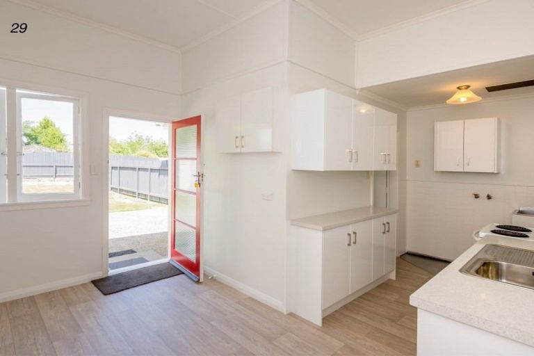 Photo of property in 27 Duke Street, Levin, 5510